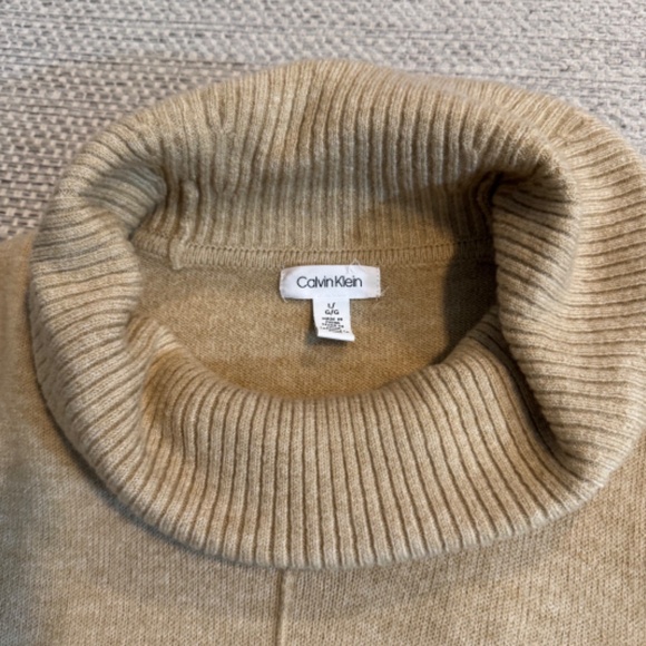 CALVIN KLEIN tan camel colored cowl neck sweater with pockets womens L - Picture 6 of 8